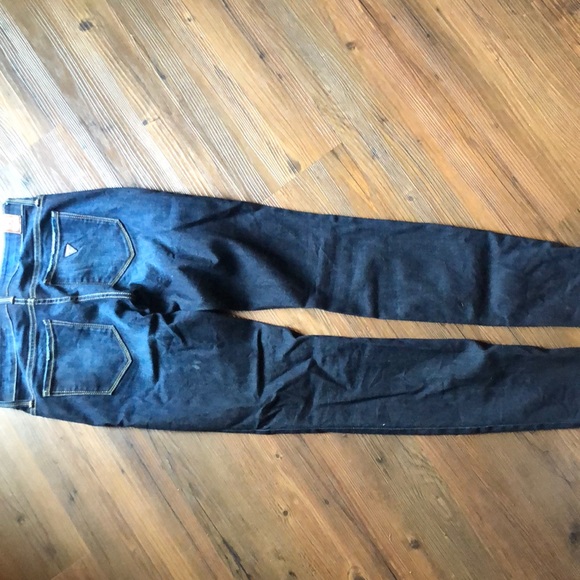 Women’s Guess Jeans - Picture 4 of 4